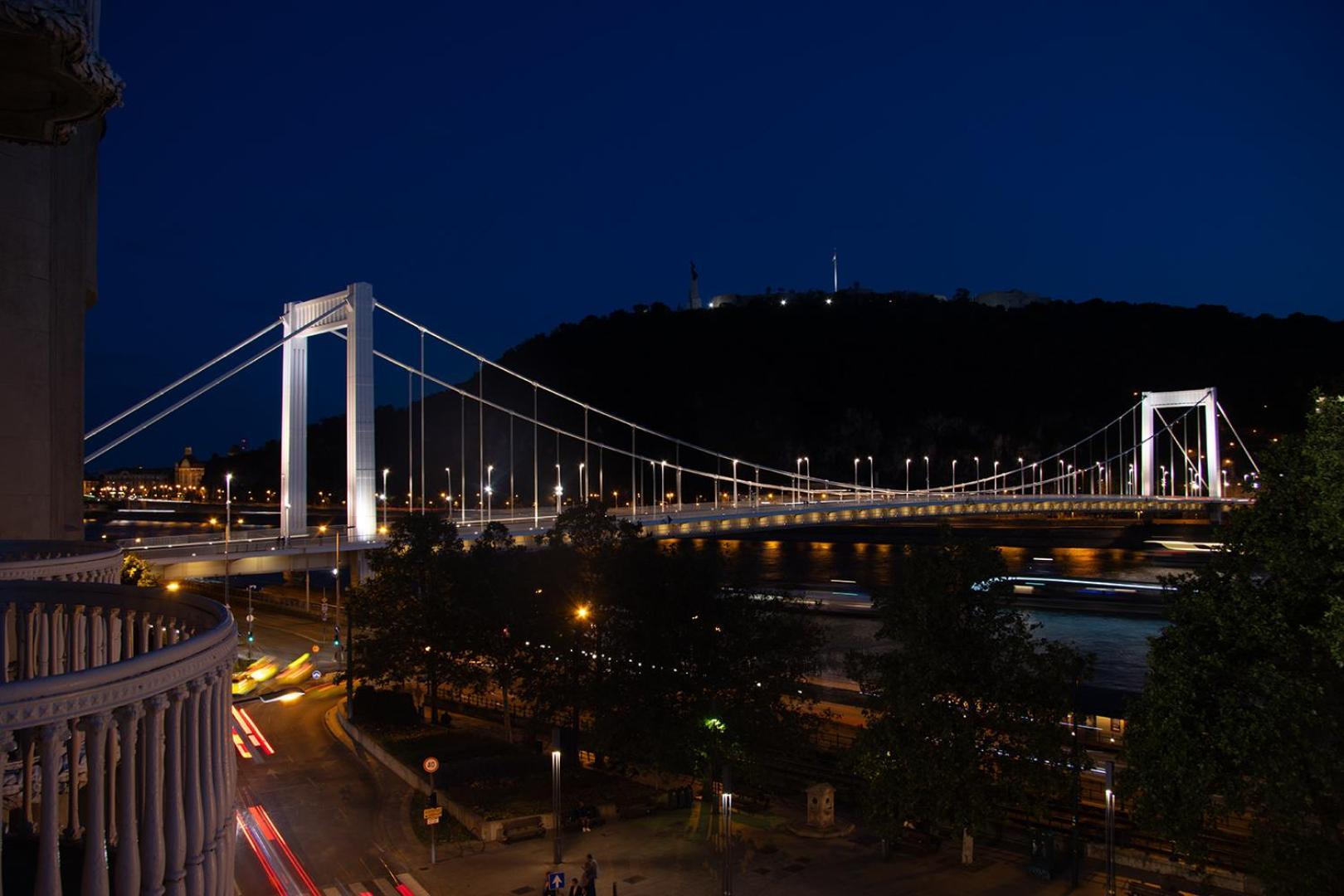 Grand Danube Apartamento *